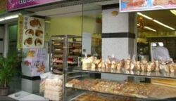 Elias Mall (D18), Retail #578549381